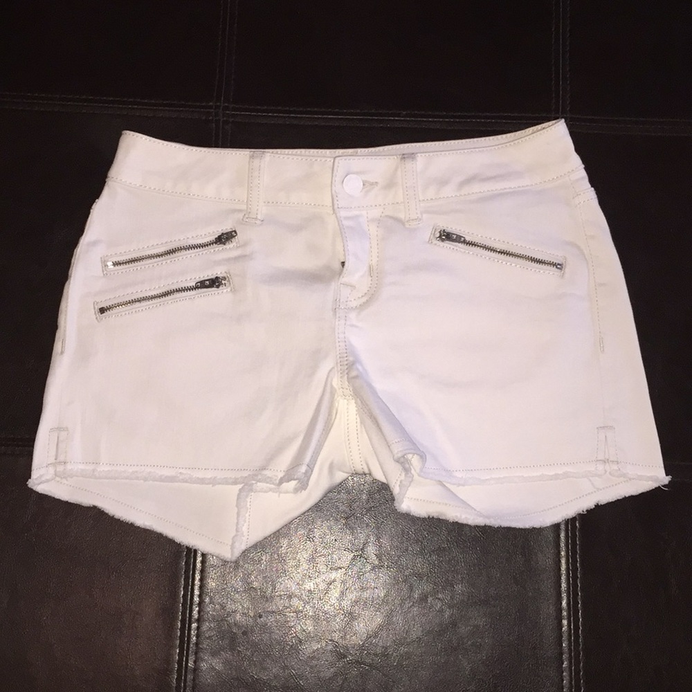 Miss Me white Shorts with zipper details